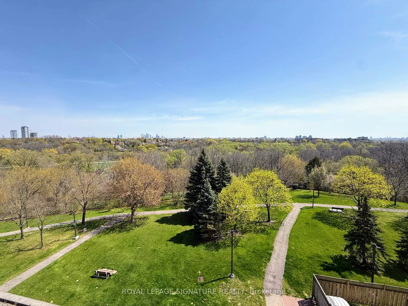 3, Rowntree, Mount Olive-Silverstone-Jamestown, Toronto