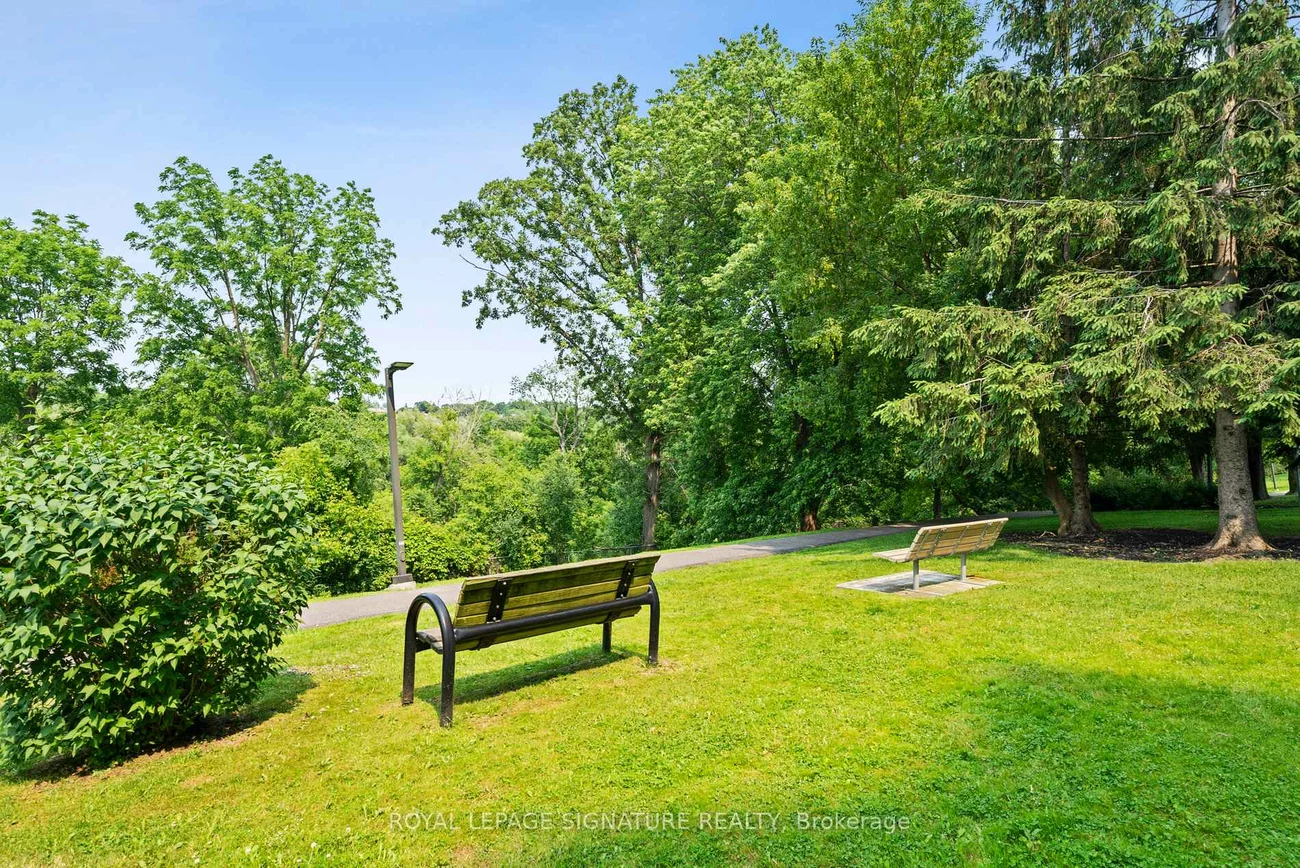 3, Rowntree, Mount Olive-Silverstone-Jamestown, Toronto