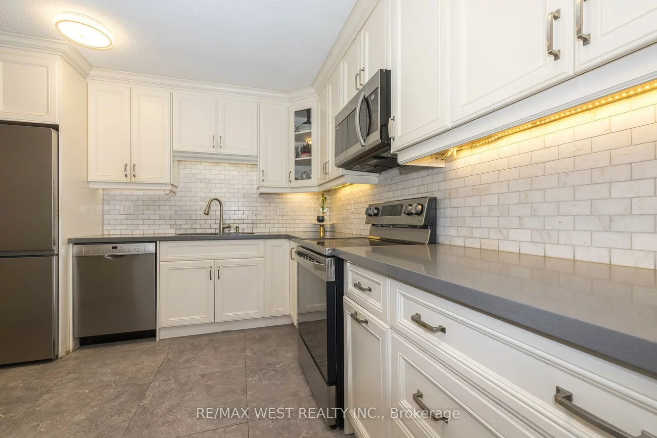 75, Emmett, Mount Dennis, Toronto