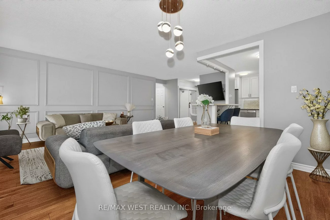 75, Emmett, Mount Dennis, Toronto