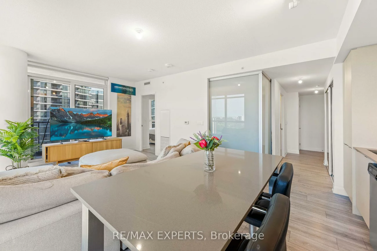 30, Gibbs, Islington-City Centre West, Toronto