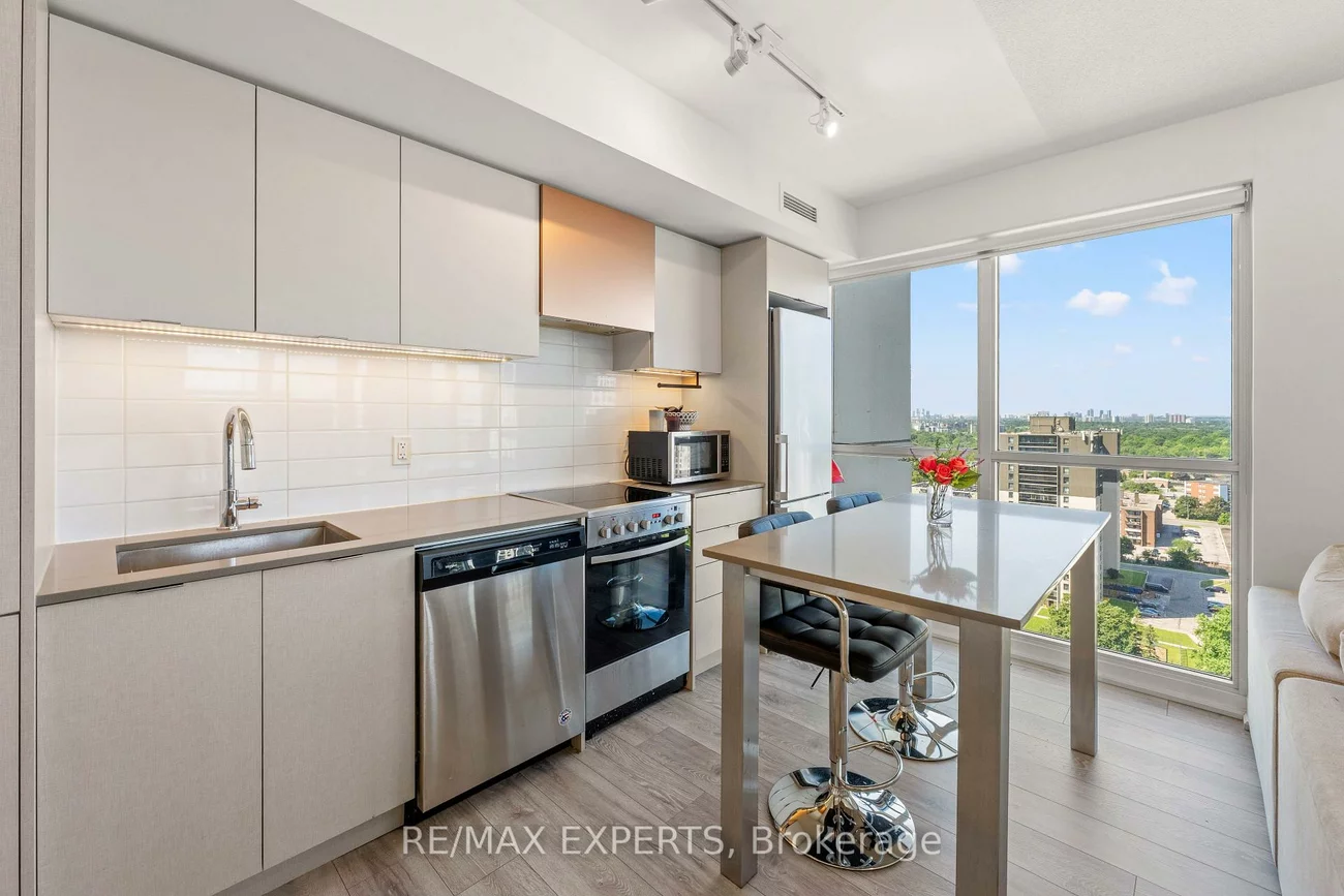 30, Gibbs, Islington-City Centre West, Toronto
