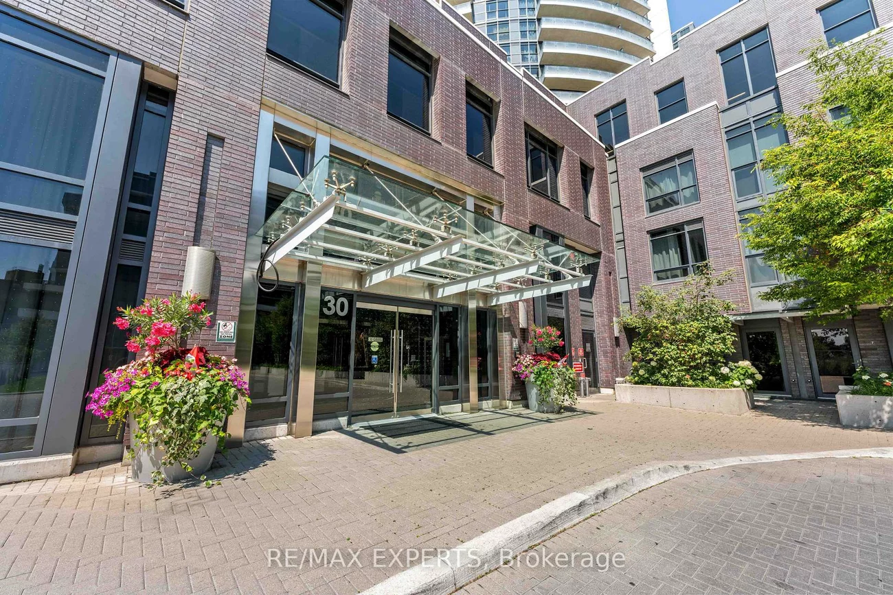 30, Gibbs, Islington-City Centre West, Toronto