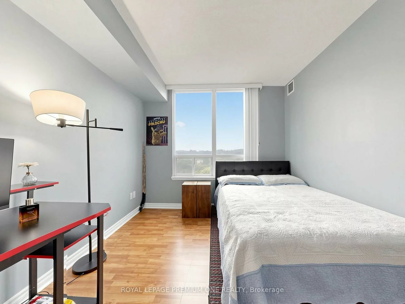 2088, Lawrence, Weston, Toronto