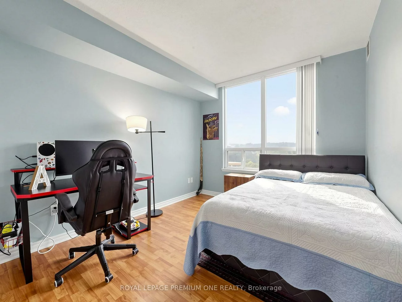 2088, Lawrence, Weston, Toronto