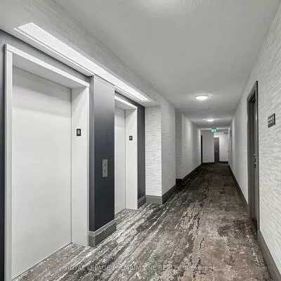 2088, Lawrence, Weston, Toronto