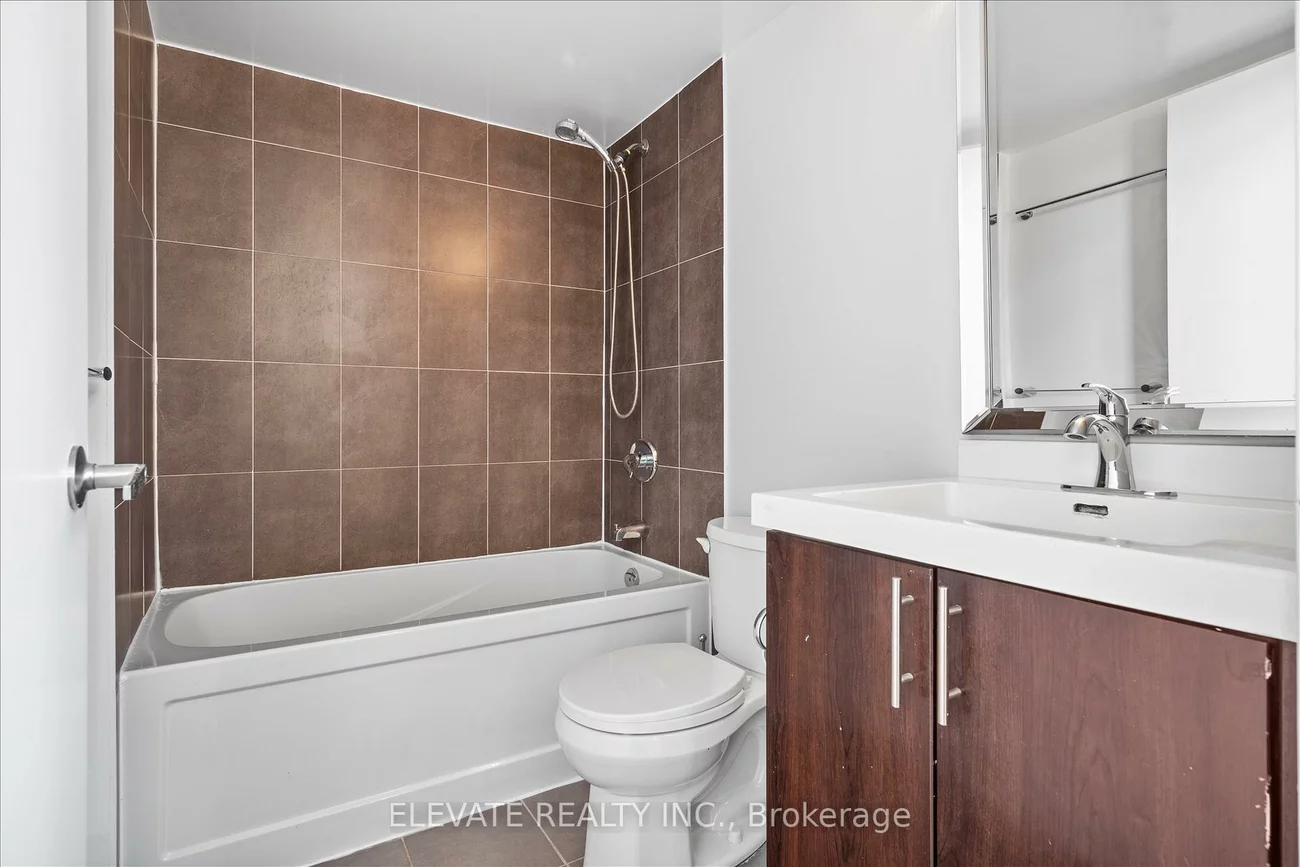 1410, Dupont, Dovercourt-Wallace Emerson-Junction, Toronto