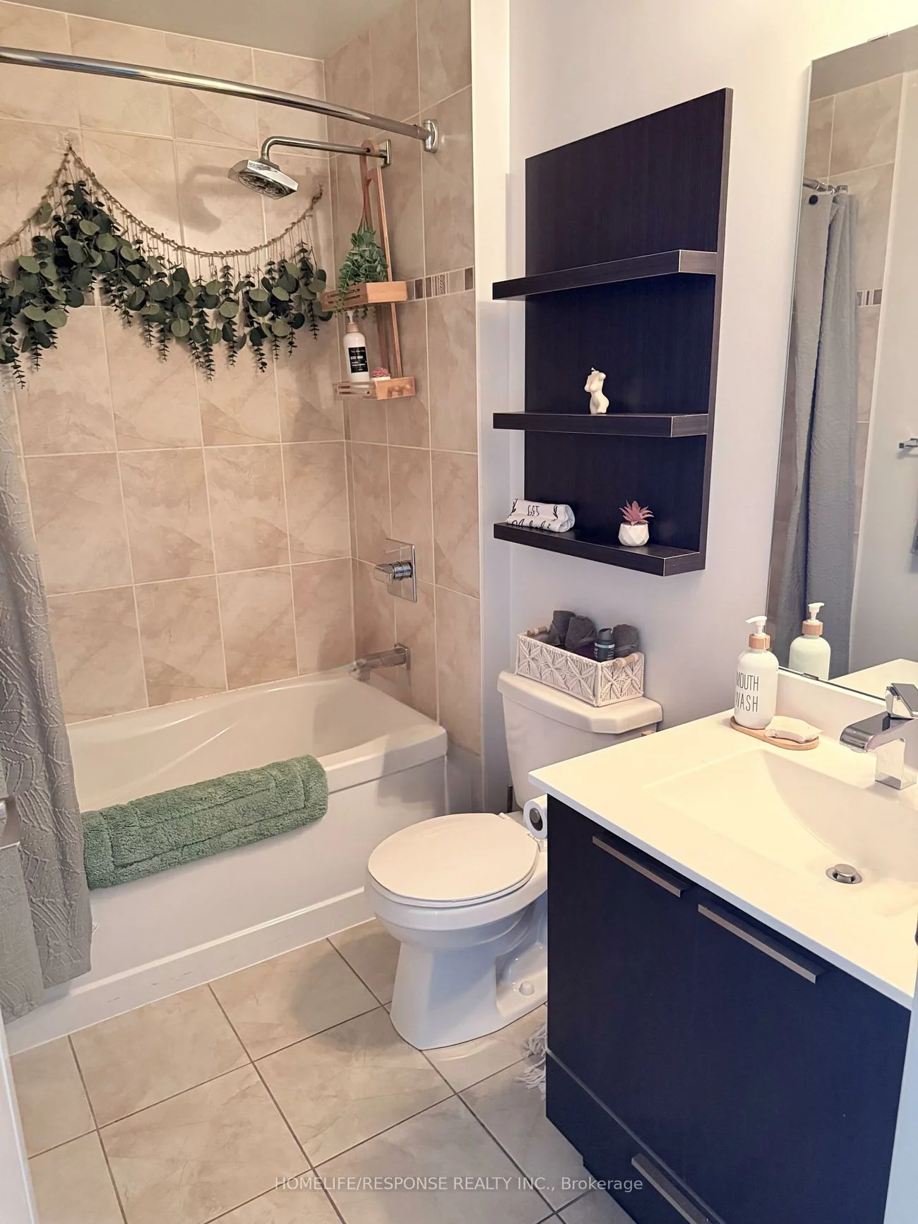 16, BROOKERS, Mimico, Toronto