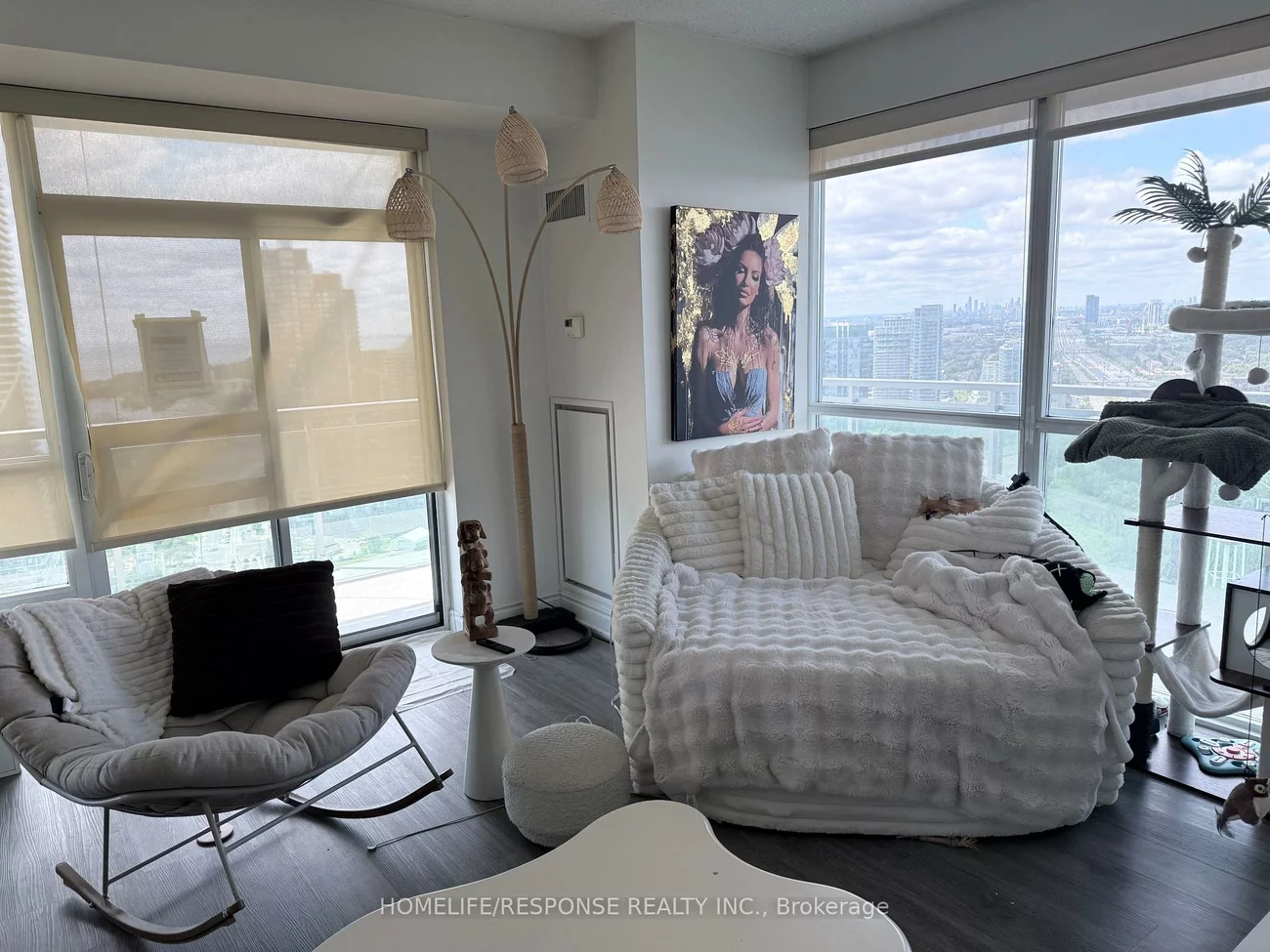 16, BROOKERS, Mimico, Toronto