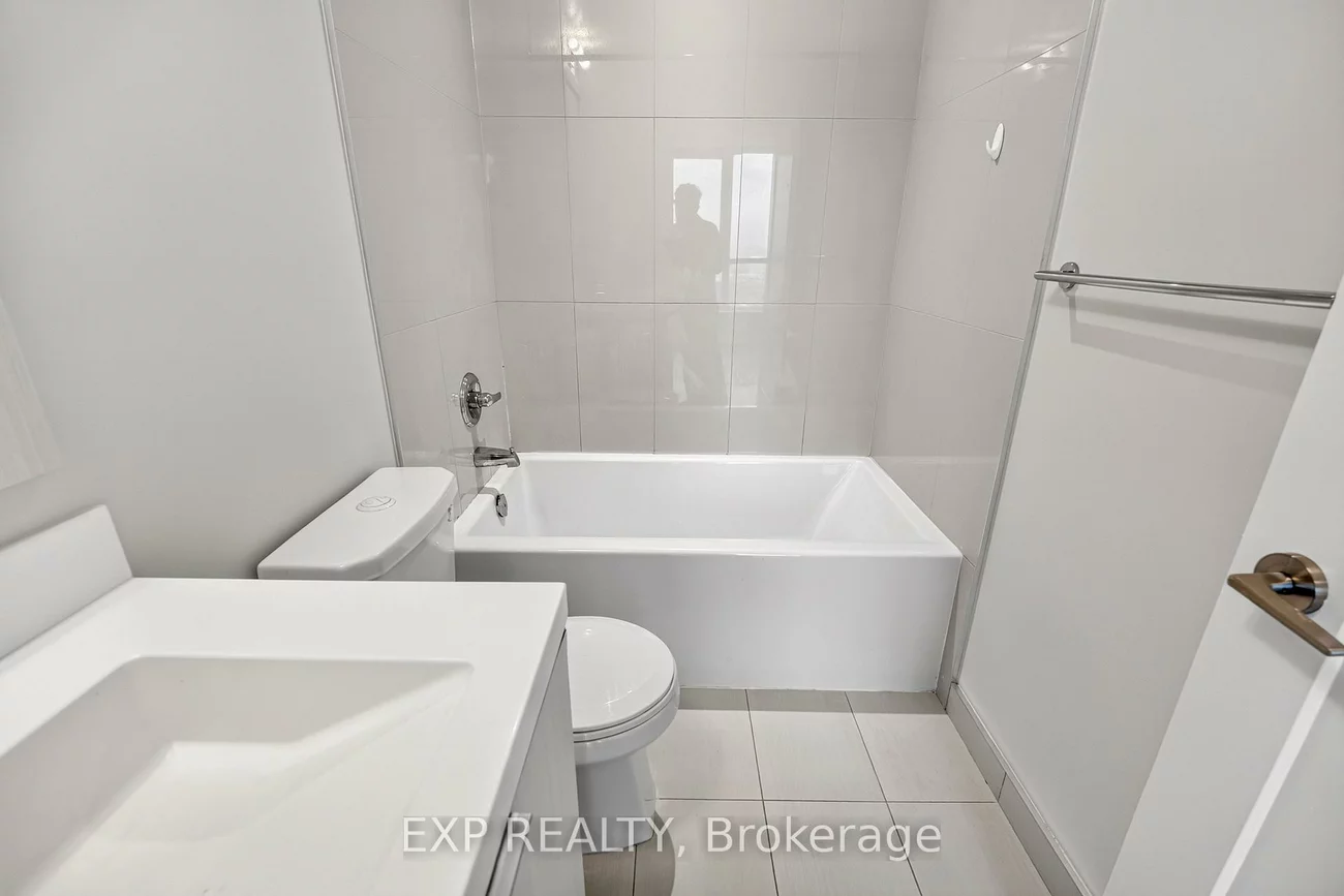 7, Mabelle, Islington-City Centre West, Toronto