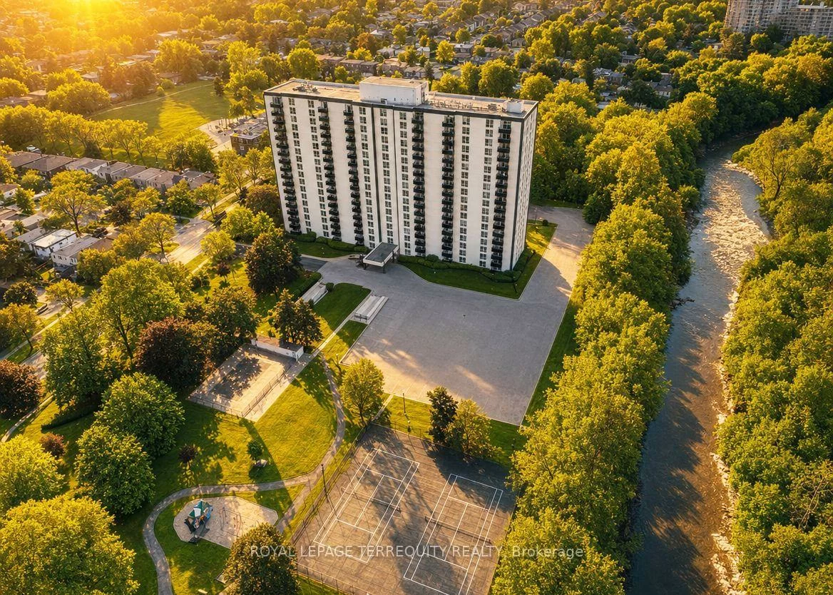 420, Mill, Eringate-Centennial-West Deane, Toronto