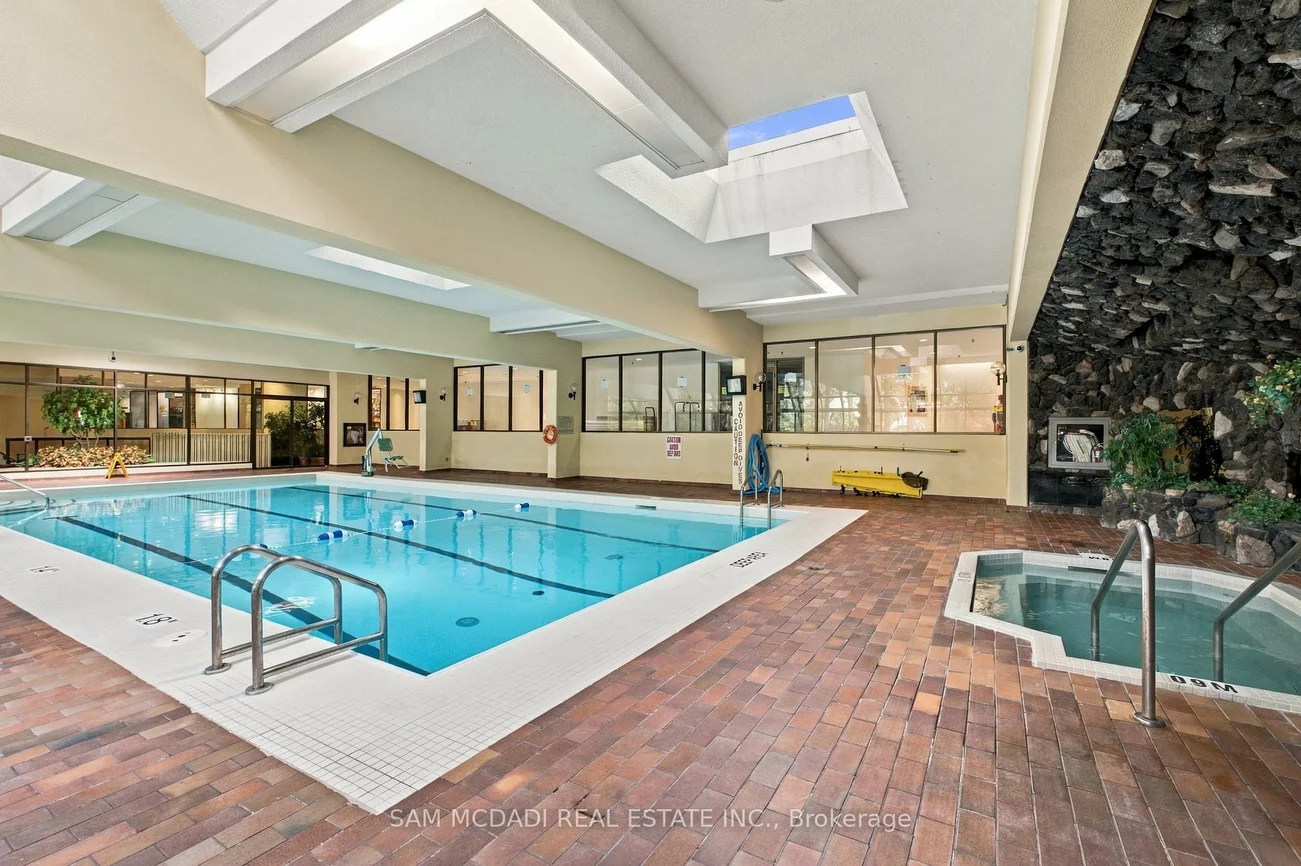 2000, Islington, Kingsview Village-The Westway, Toronto