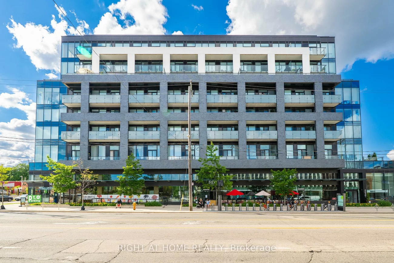 4208, Dundas, Edenbridge-Humber Valley, Toronto