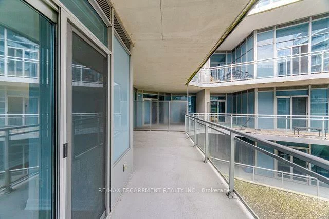 58, MARINE PARADE, Mimico, Toronto