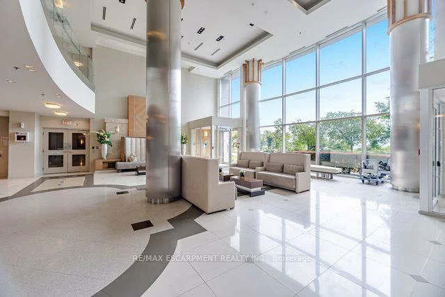 58, MARINE PARADE, Mimico, Toronto