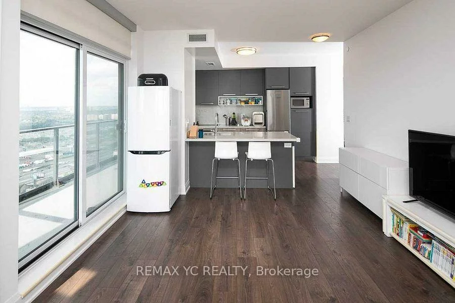 36, Park Lawn, Mimico, Toronto