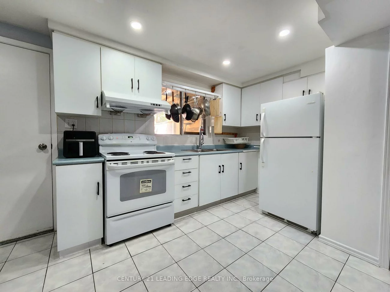 203, Lotherton, Yorkdale-Glen Park, Toronto