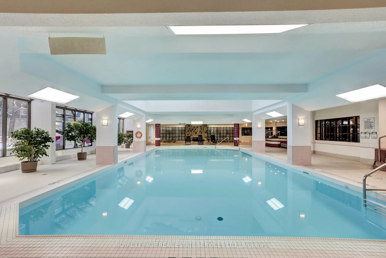 1320, Islington, Islington-City Centre West, Toronto