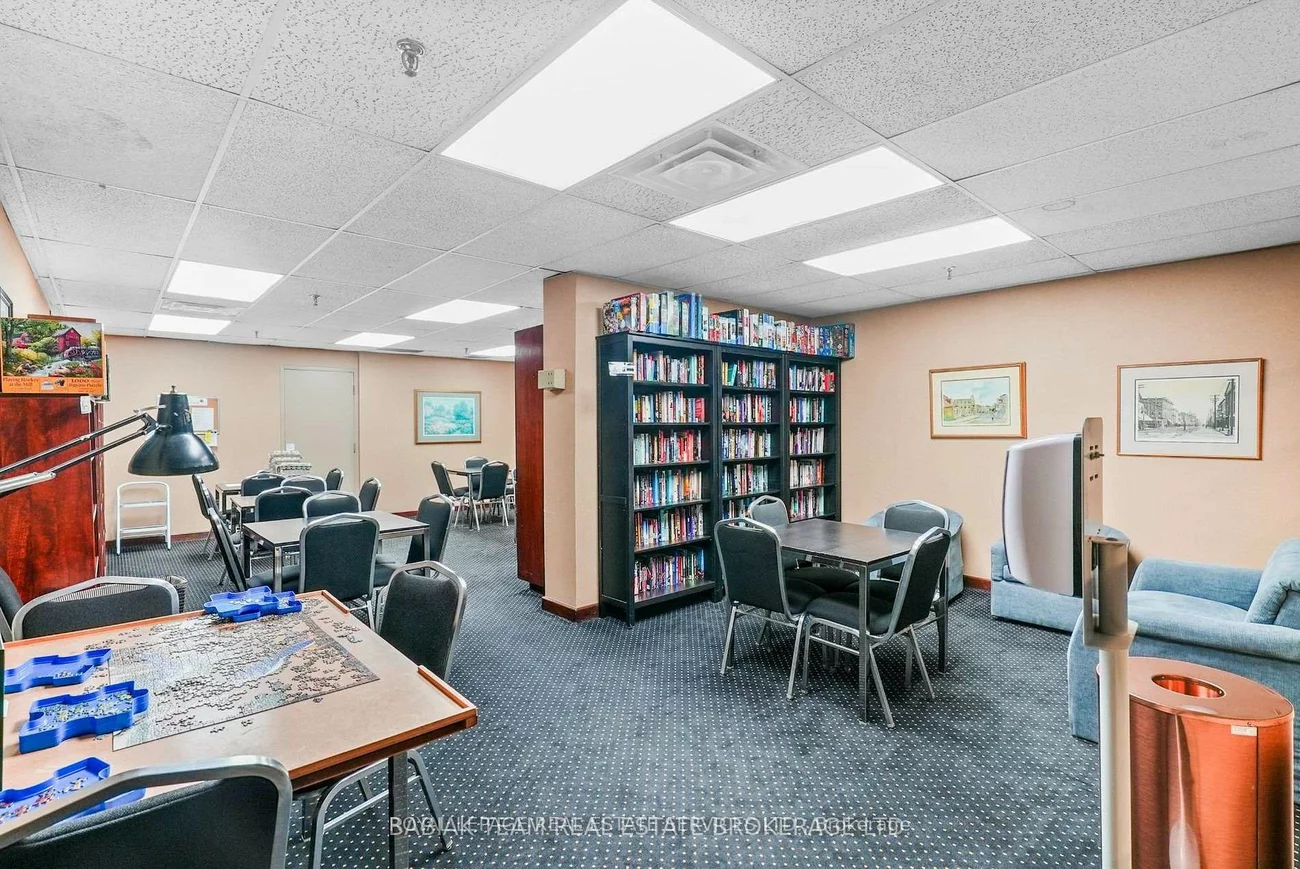 1320, Islington, Islington-City Centre West, Toronto