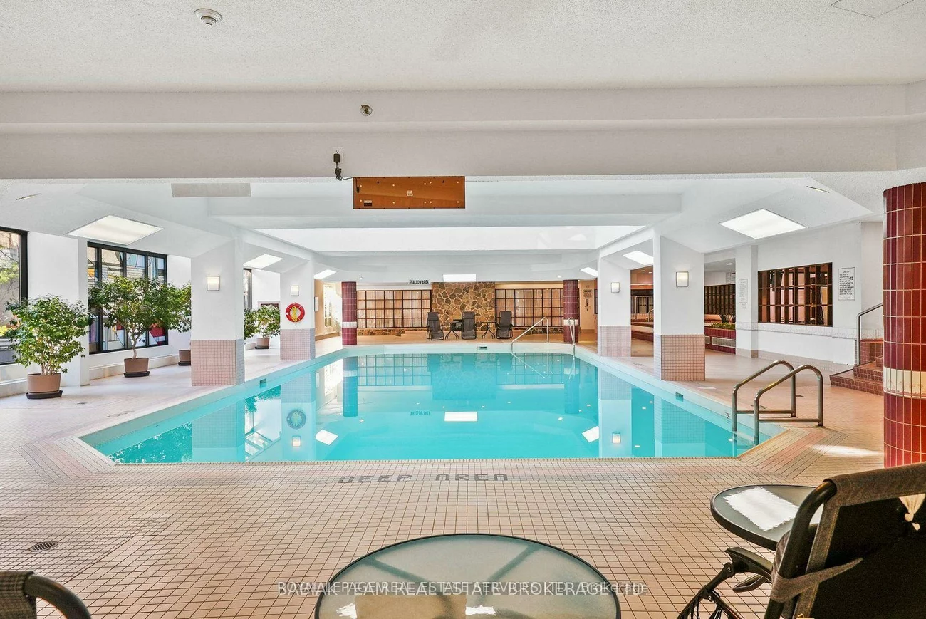 1320, Islington, Islington-City Centre West, Toronto