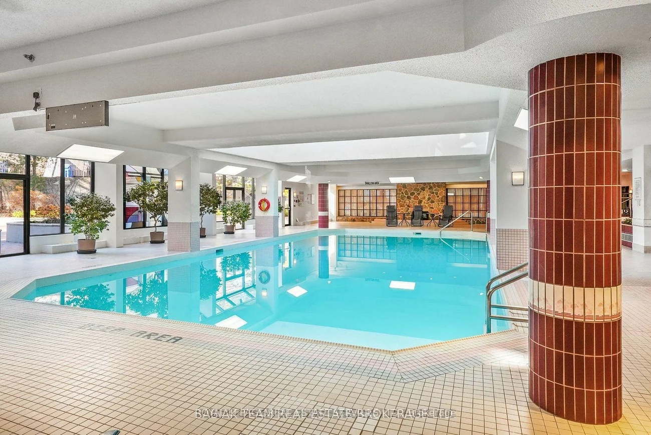 1320, Islington, Islington-City Centre West, Toronto
