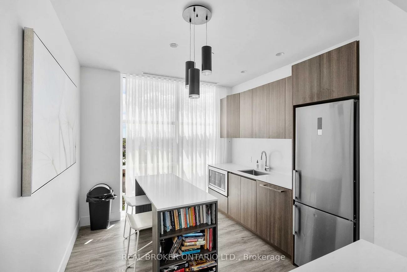 1787, St Clair, Weston-Pellam Park, Toronto