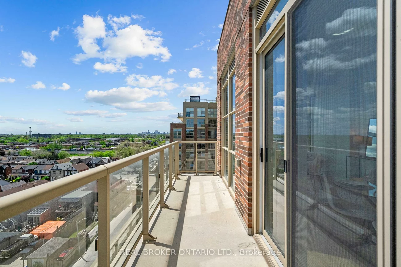 1787, St Clair, Weston-Pellam Park, Toronto