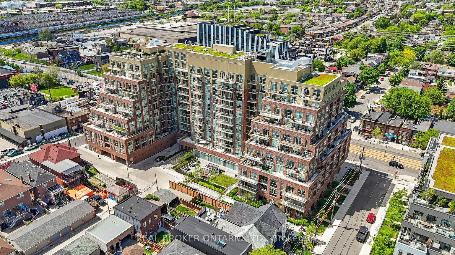 1787, St Clair, Weston-Pellam Park, Toronto