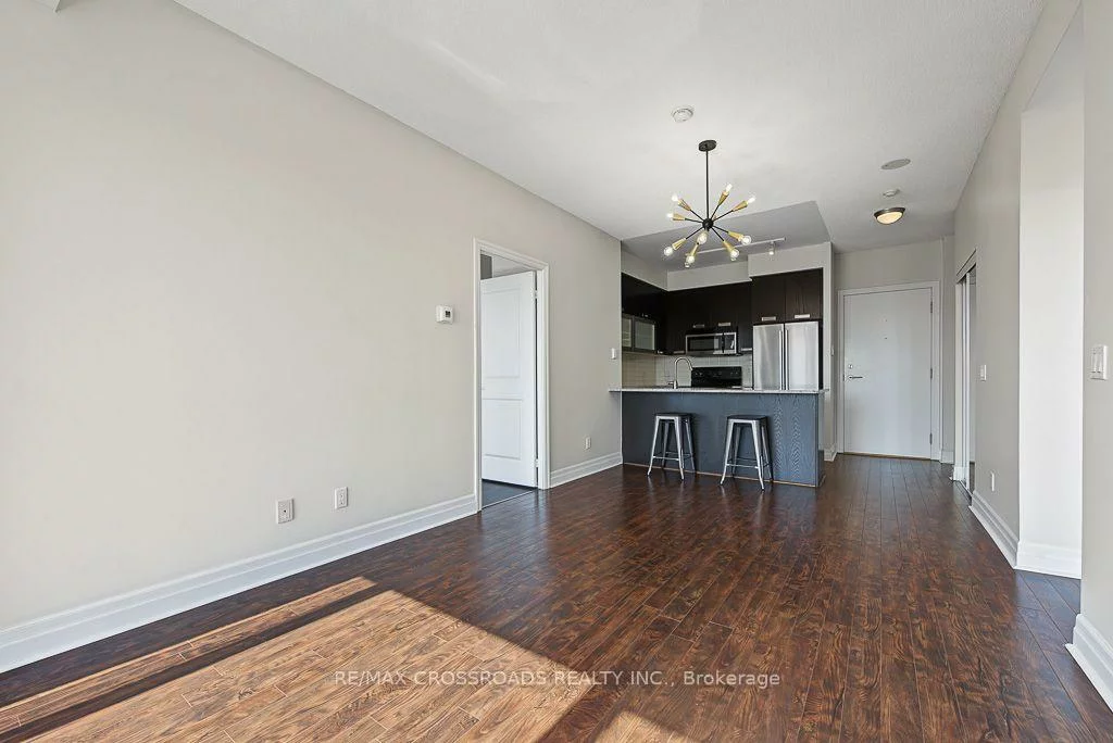 20, Gothic, High Park North, Toronto