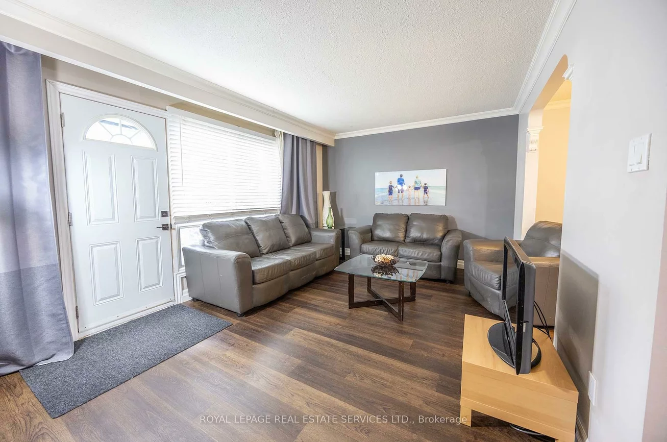 71, Old Burnhamthorpe, Markland Wood, Toronto