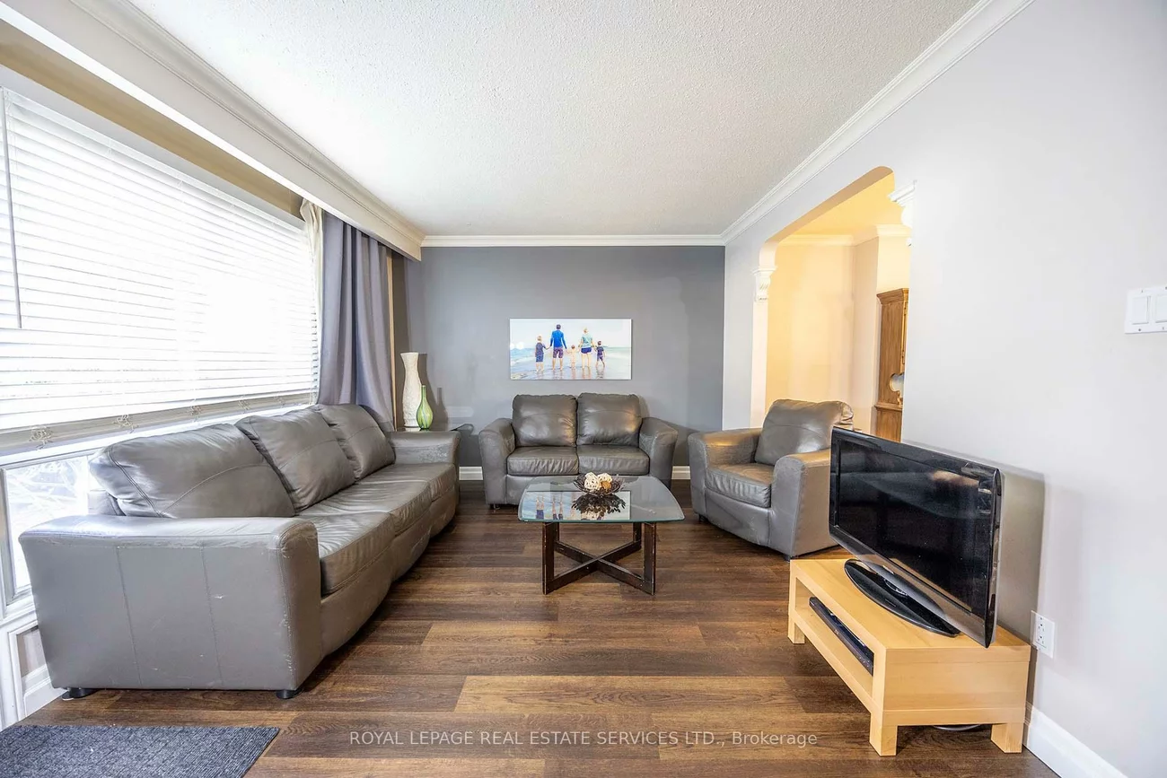 71, Old Burnhamthorpe, Markland Wood, Toronto