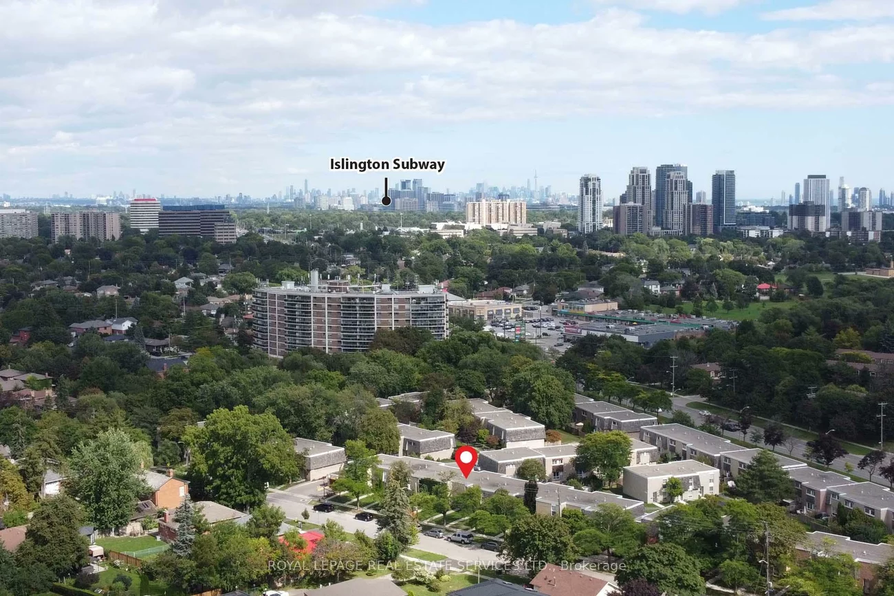 71, Old Burnhamthorpe, Markland Wood, Toronto