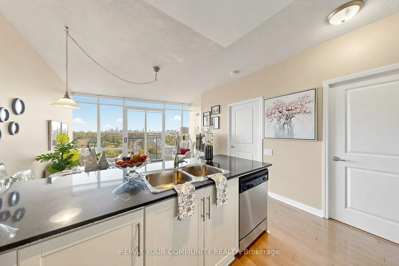 15, Windermere, High Park-Swansea, Toronto
