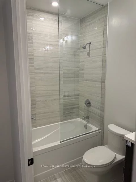 195, Commerce, Vaughan Corporate Centre, Vaughan