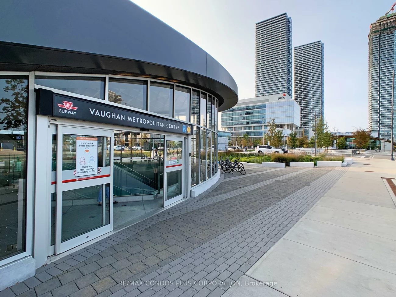 898, Portage, Vaughan Corporate Centre, Vaughan