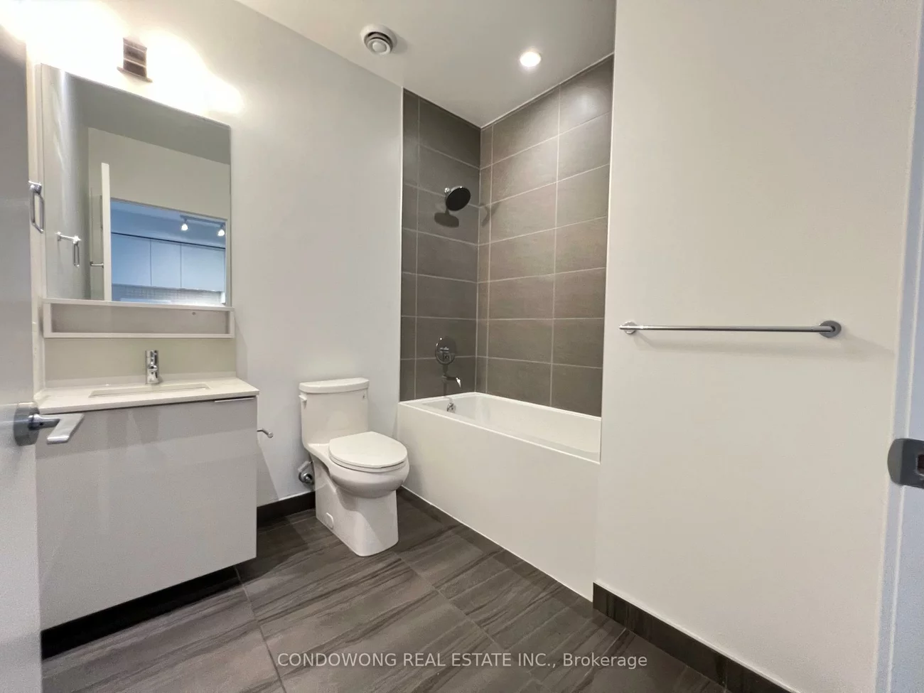 950, Portage, Vaughan Corporate Centre, Vaughan