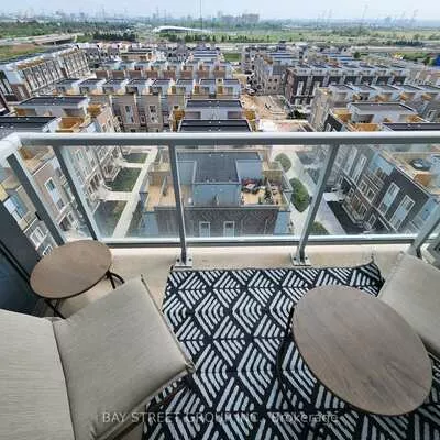 38, Honeycrisp, Vaughan Corporate Centre, Vaughan
