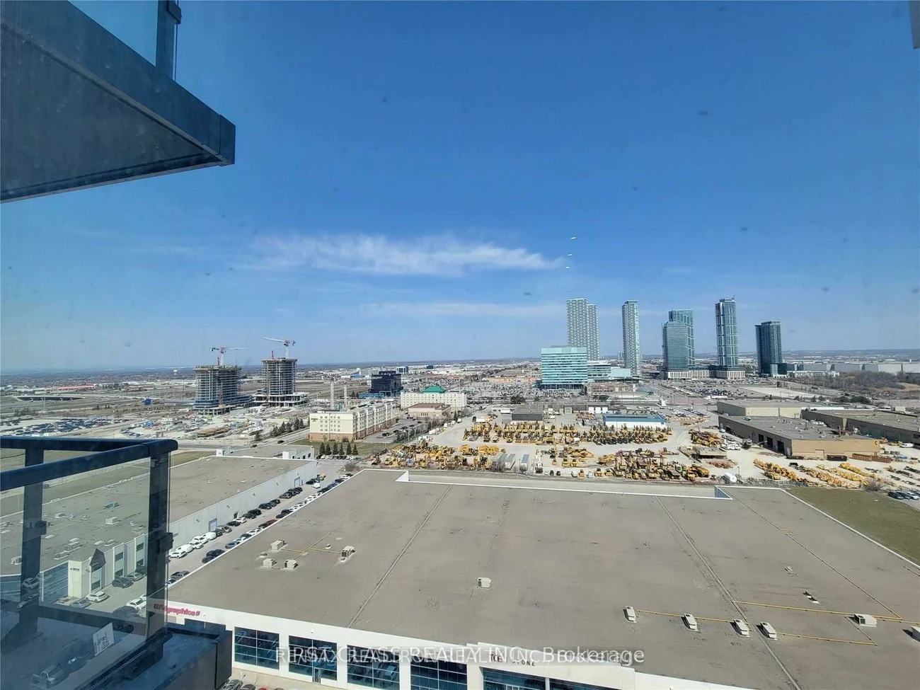 38, Honeycrisp, Vaughan Corporate Centre, Vaughan