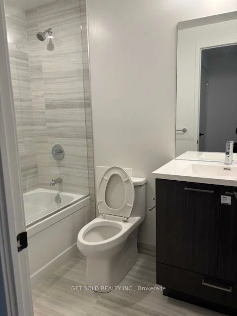 225, Commerce, Vaughan Corporate Centre, Vaughan