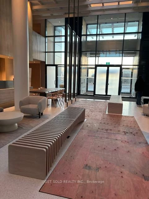 225, Commerce, Vaughan Corporate Centre, Vaughan