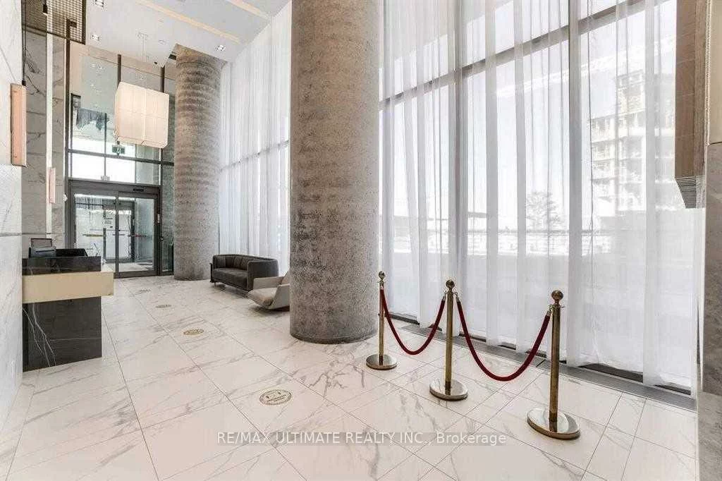 950, Portage, Vaughan Corporate Centre, Vaughan