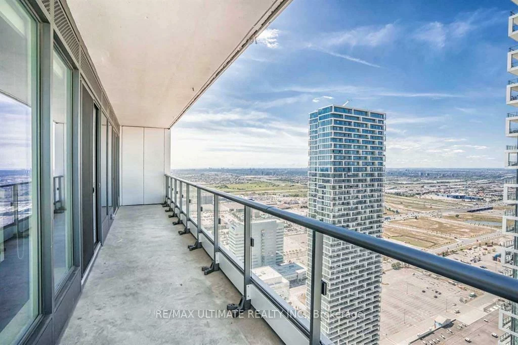 950, Portage, Vaughan Corporate Centre, Vaughan