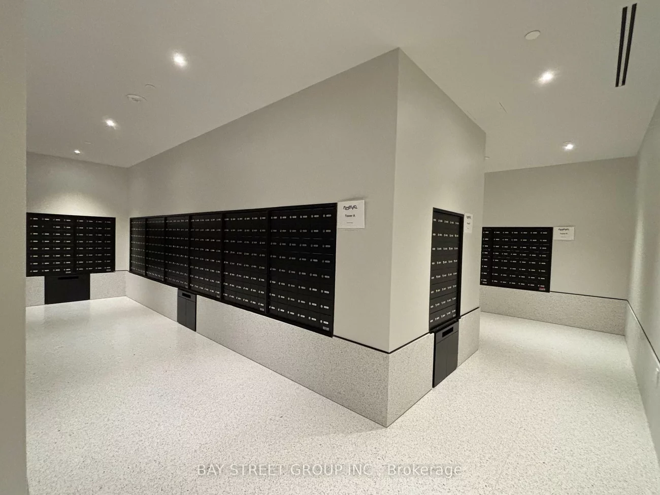 195, Commerce, Vaughan Corporate Centre, Vaughan