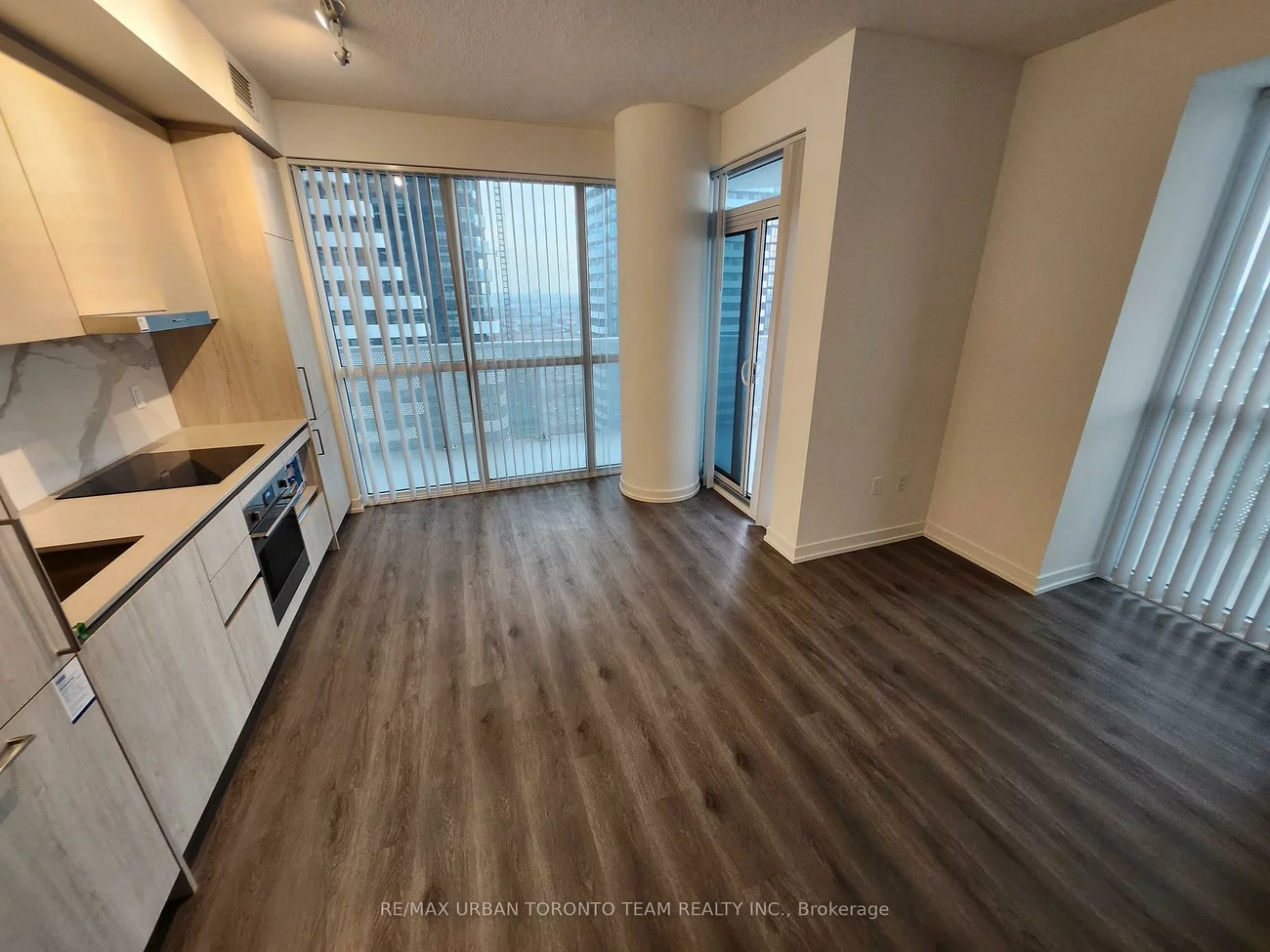 225, Commerce St, Vaughan Corporate Centre, Vaughan