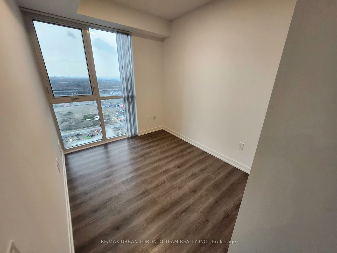 225, Commerce St, Vaughan Corporate Centre, Vaughan