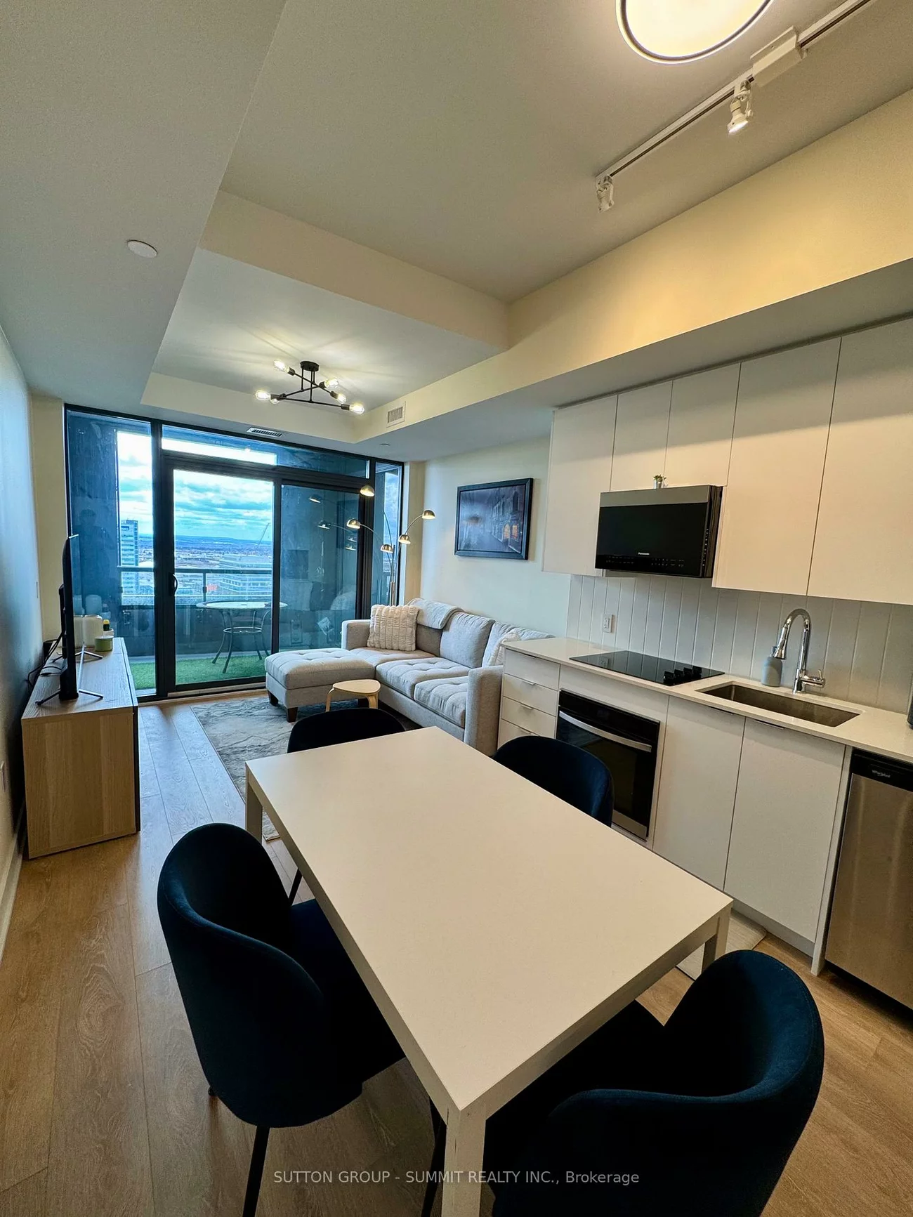 2920, Hwy  7, Vaughan Corporate Centre, Vaughan