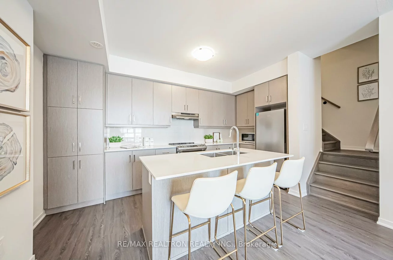 10, Almond Blossom, Vaughan Corporate Centre, Vaughan