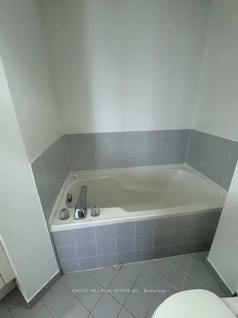 7300, Yonge, Crestwood-Springfarm-Yorkhill, Vaughan