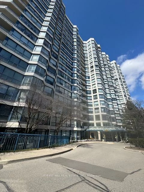 7300, Yonge, Crestwood-Springfarm-Yorkhill, Vaughan
