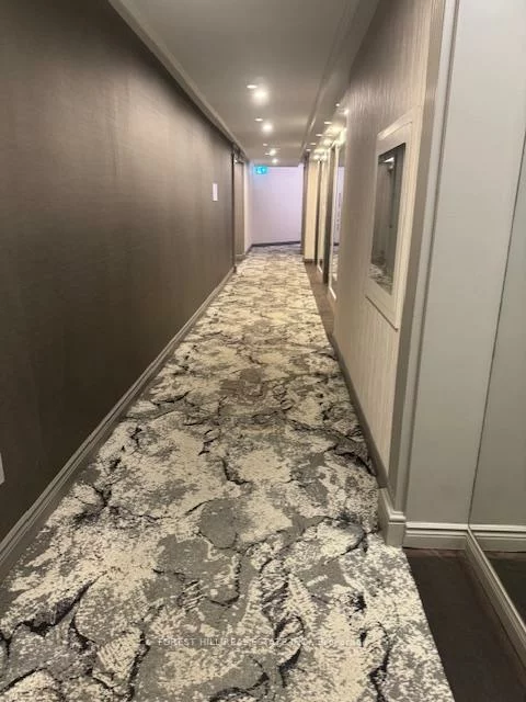 7300, Yonge, Crestwood-Springfarm-Yorkhill, Vaughan